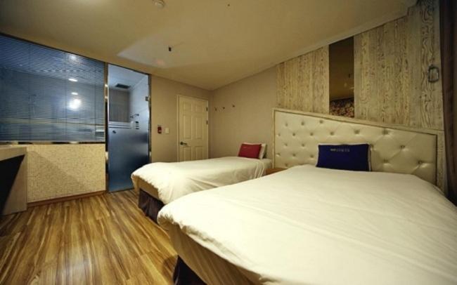Central Hotel ČČchangwon Exteriér fotografie